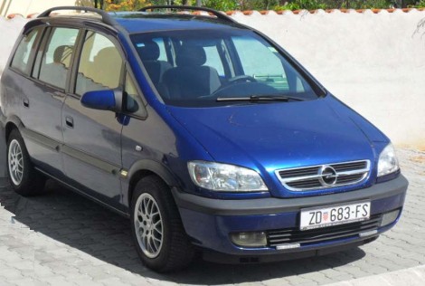 Auto Opel Zafira